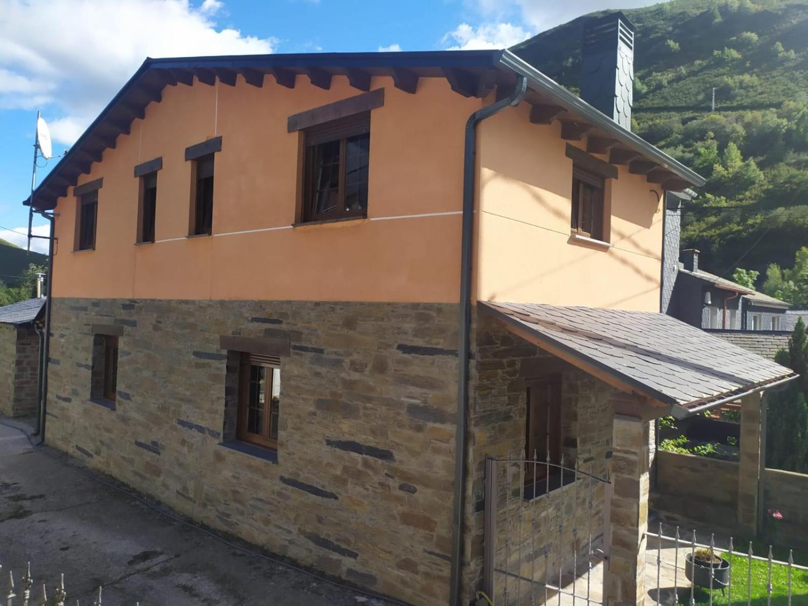 Casa Miravalles Fornela Guimara المظهر الخارجي الصورة
