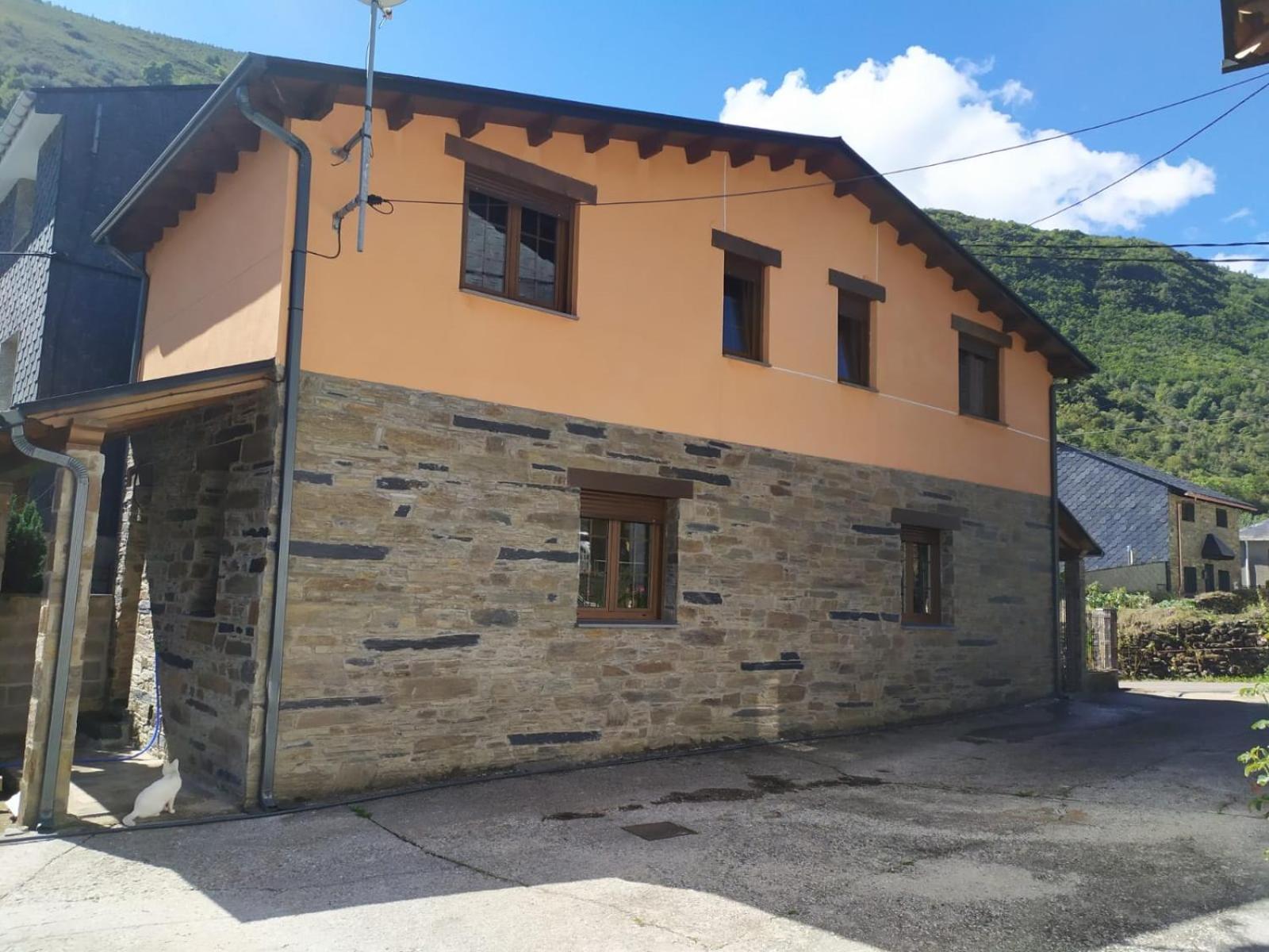Casa Miravalles Fornela Guimara المظهر الخارجي الصورة
